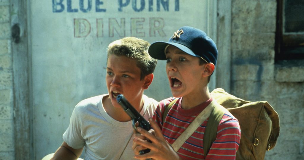 Wil Wheaton and River Phoenix in Stand By Me