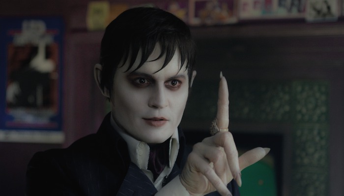 Close up of Johnny Depp as a vampire in Dark Shadows (2012)