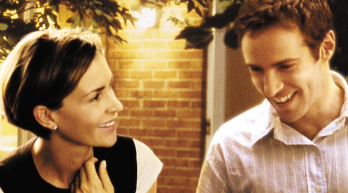 Embeth Davidtz and Alessandro Nivola in Junebug