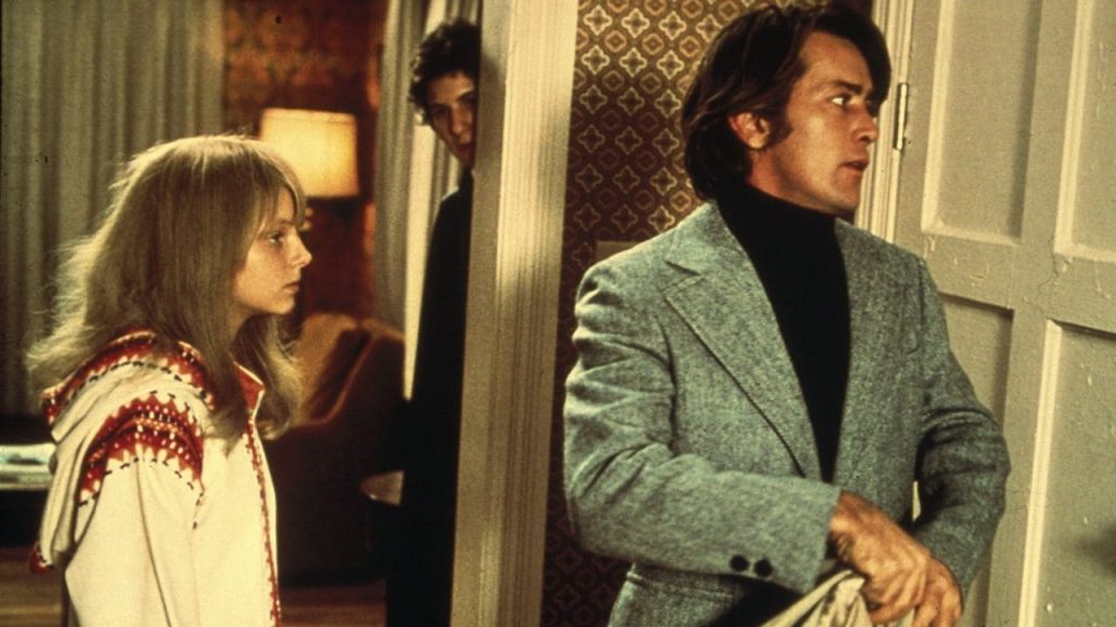Jodie Foster and Martin Sheen in Little Girl Who Lives Down the Lane
